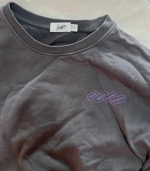 Mayfair Group Crewneck thumbnail 3