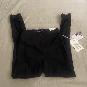 Target Viral exclusive Blogilates Crisscross High-Rise Black Leggings thumbnail 5