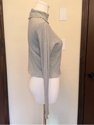 Madewell light green lettuce edge hem long sleeve turtleneck top thumbnail 5