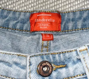Fray Hem Light Wash Denim Distressed Ripped Cut Off Jean Shorts Sz S Sihnderella thumbnail 3