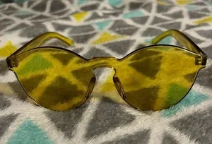 Glasses thumbnail 1