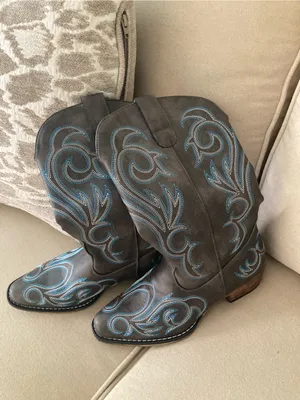 Brown Leather Western Boots with Blue Embroidery thumbnail 4