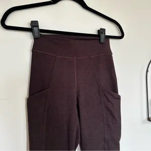 Lululemon Softy Suedey High-Rise Tight‎ 25" Size 4 thumbnail 3
