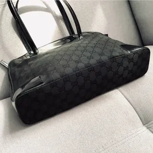 Authentic GUCCI canvas GG monogram  purse 🌹🌹🌹 thumbnail 8