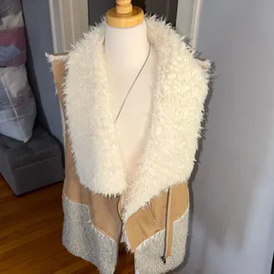 Saturday Sunday Anthropologie Fluffy Cream Vest thumbnail 10