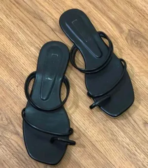 Black flat toe post boho festival hippie bohemian mermaid sandal slides (Size EUR 38 / US 7) thumbnail 2