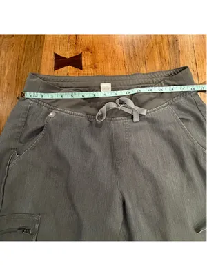 FIGS Technical Collection Zamora Jogger Scrub Pants Womens M Gray Cargo Stretch thumbnail 10