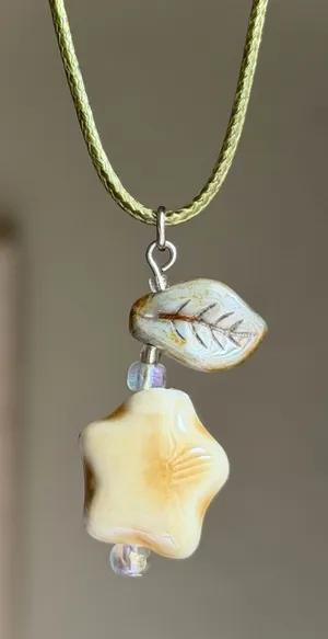 Handmade ceramic star boho fairy cottage necklace⭐️💚 thumbnail 1
