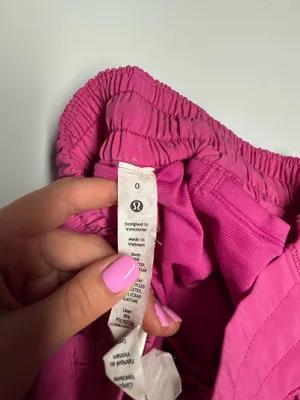 Lululemon Hotty Hot thumbnail 3