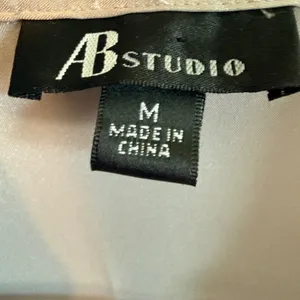 AB Studio‎ Satin Blouse Women Size M Silver Excellent V-Neck Long Sleeve thumbnail 3