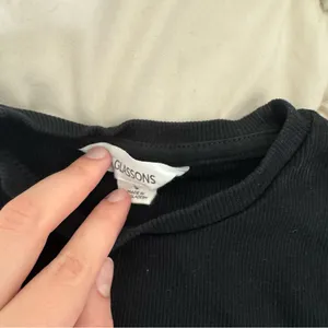 Glassons Black Short Sleeve T Shirt thumbnail 2