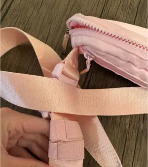Lululemon Belt Bag thumbnail 6