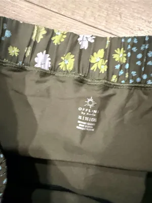 aerie Olive Floral Athletic Shorts with Blue & White Daisies thumbnail 9