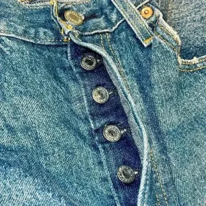 Levi's 501 Denim Cut Off‎ Destressed Shorts W31 thumbnail 4