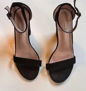 Black High Heel Strappy Ankle Shoes Sz 7 thumbnail 1