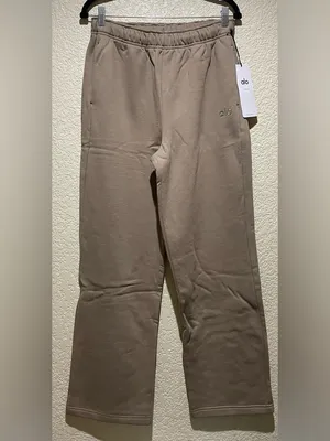 ALO Yoga NWT Accolade Straight Leg Sweatpants Gravel Size M thumbnail 4