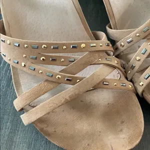 Abeo tan embellished comfort sandals size 9 thumbnail 2
