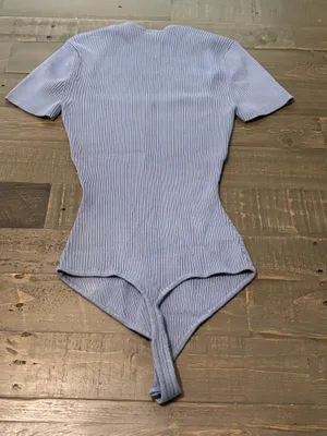 Abercrombie & Fitch Women’s Small Blue Ribbed Square Neck Short Sleeve Bodysuit thumbnail 4