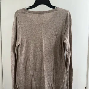 Old Navy brown Sweater size medium thumbnail 2
