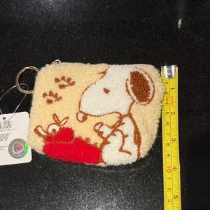 Peanuts Snoopy Fuzzy Cream and Red Coin Pouch thumbnail 3