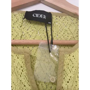 Cider Crochet Peasant Blouse Women’s Size XS Green/Yellow Boho Cottagecore NWOT thumbnail 8