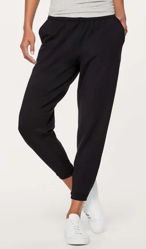 Lululemon Twisted and Tucked Jogger Pant 25" Black Travel Athleisure Womens 8 thumbnail 1