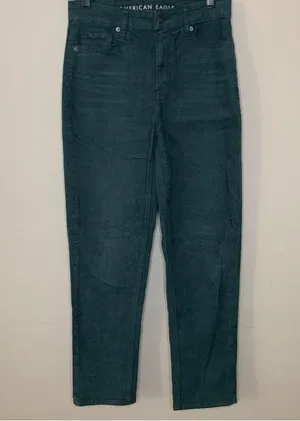 American Eagle Green Corduroy Mom Straight Jean Size 2 thumbnail 3
