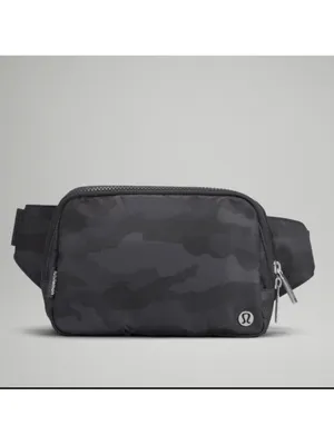 Lululemon Everywhere Large Camo Belt Bag 2L Grey Black Camouflage Unisex thumbnail 4