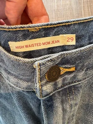 Levi's High Waisted Mom Jean Ripped Distressed Stretch Light Wash Size 29 thumbnail 2