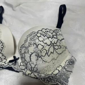 Victoria’s Secret Push Up White and Black lace and crystal details bra #lingerie thumbnail 2