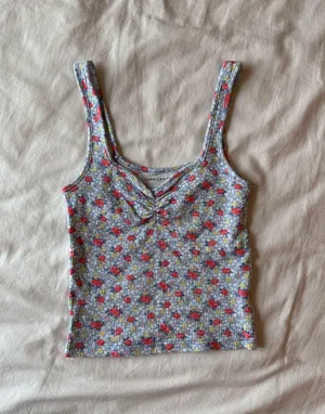 American Eagle tank  thumbnail 1