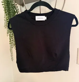 Talentless Cropped Muscle Tee thumbnail 1