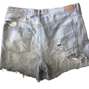 American Eagle 90’s Boyfriend Distressed Button Fly Jean Shorts Z30 thumbnail 3