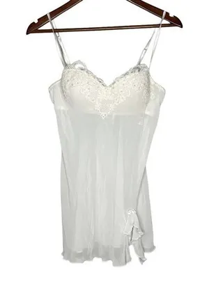 Linea Donatella white lingerie nightie molded cups underwire wedding size medium thumbnail 1