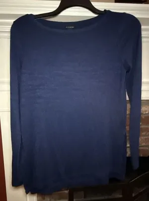 Banana Republic Navy Blue Lightweight Crewneck Sweater with Side Slits thumbnail 1