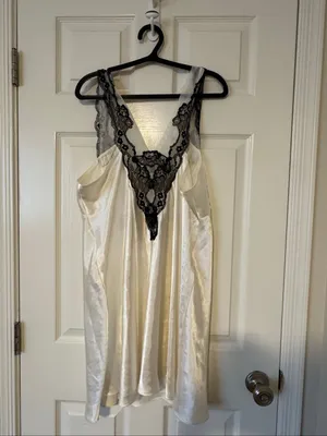 NWT Soma Magnolia Ivory Satin Black Lace Nightgown Chemise XL $69 thumbnail 6