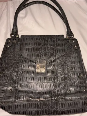 Black handbag thumbnail 1