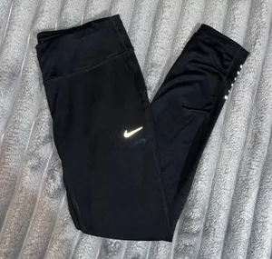 Nike Dri-Fit Leggings thumbnail 1