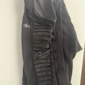 Alo Black Moto-Style Leggings with Ribbed Panels thumbnail 4