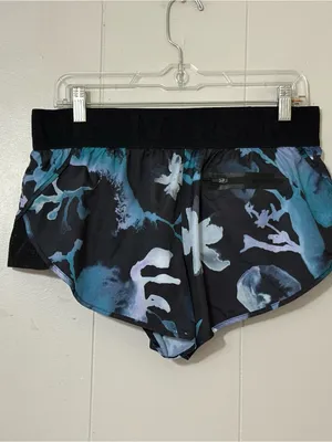 Ivy Park Ink Cloud PRunning Shorts Women’s Size M Active Gym Workout thumbnail 10