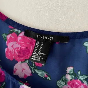 Forever‎ 21 Floral Print Chiffon Scoop Neck Tank Top thumbnail 3