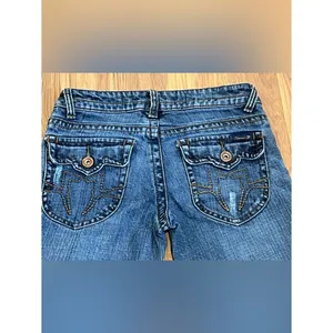Seven7 Flare Lowrise Jeans Size 26 Iconic "7" branding back pocket thumbnail 3