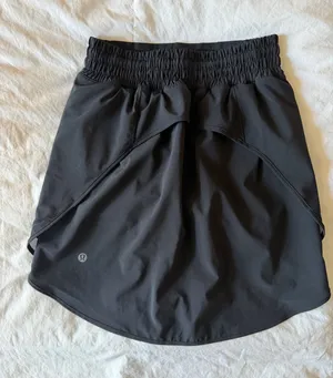 Lululemon Skirt Black thumbnail 1