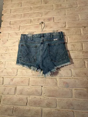 Wrangler Women's High Rise Medium Wash Frayed Jean Shorts Dark Blue Size 29 thumbnail 2