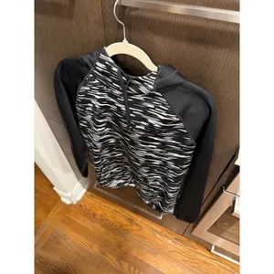 Nike‎ Therma Fit Hoodie Camo Athletic Long Sleeve Womens Size large thumbnail 2