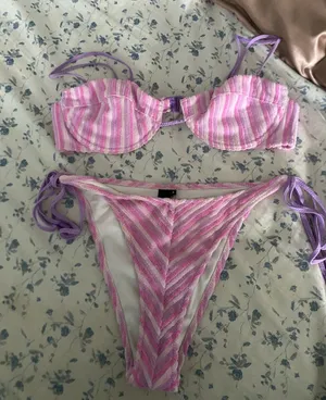 Triangl Bikini thumbnail 1