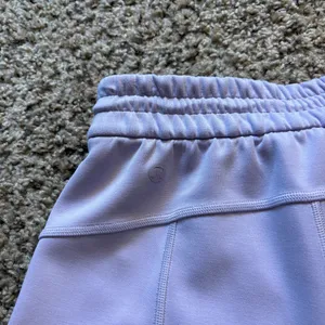Lululemon Softstreme High-Rise Shorts in Purple Women’s 0 - XS thumbnail 4