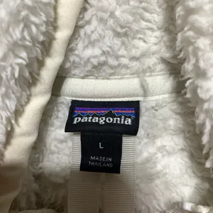 Patagonia white hooded 1/4 zip fleece thumbnail 3