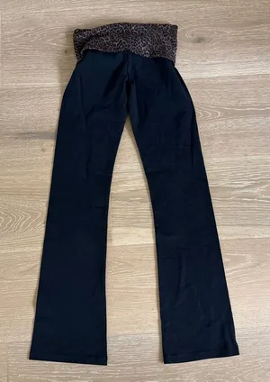 Deja Clark for Aeropostale Fold Over Flare Pants Leopard Size XS Black Brown thumbnail 1