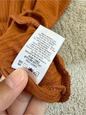 Beyond Yoga Women’s So Chic Cropped Hoodie Pullover Lightweight in Clove Brown M thumbnail 8